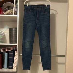 Lucky Brand Uni Fit 4 (30-32) skinny jeans